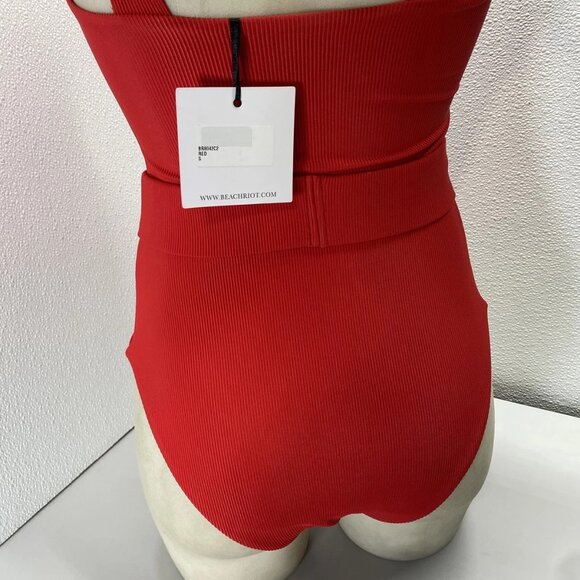 Beach Riot Women’s Sydney Belted One-Piece Swimsuit – Red – Size S - Picture 6 of 13